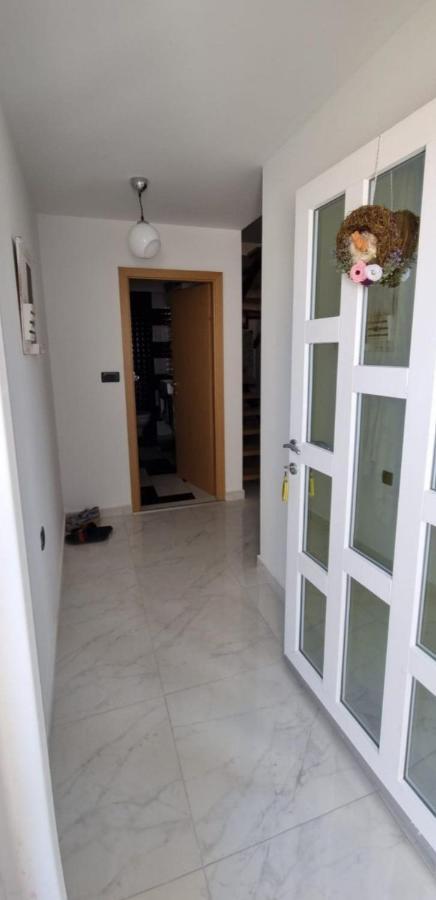 Nika Villa Bilice Luaran gambar